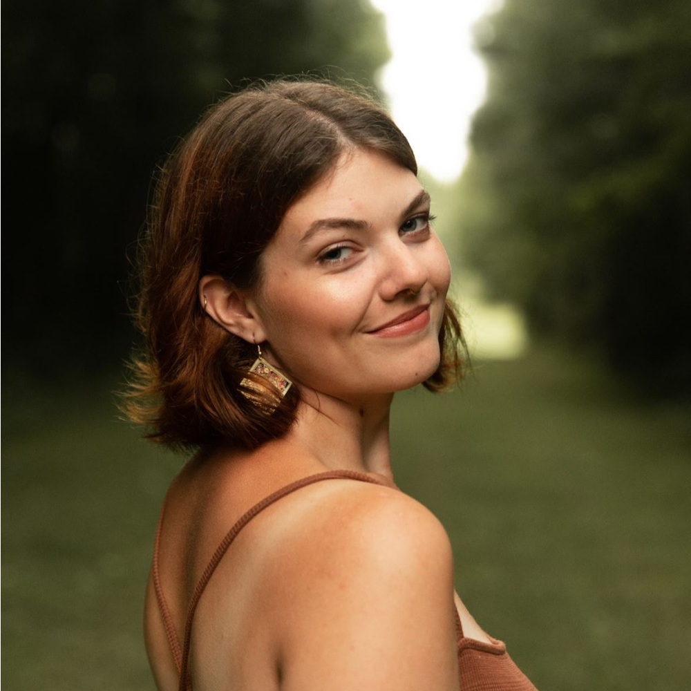 Meet your Posher, Emmalyne